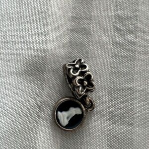 Pandora Virgo dangle charm
